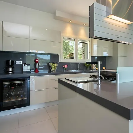 Vila Corfu Luxury Kokkini *