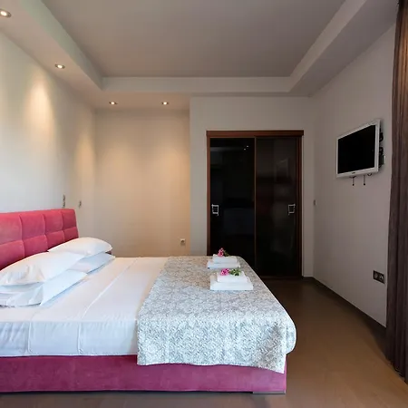 Corfu Luxury Kokkini Vila