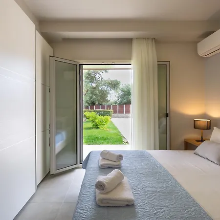 Corfu Luxury Kokkini Kokkínion