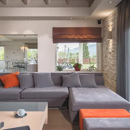 Vila Corfu Luxury Kokkini